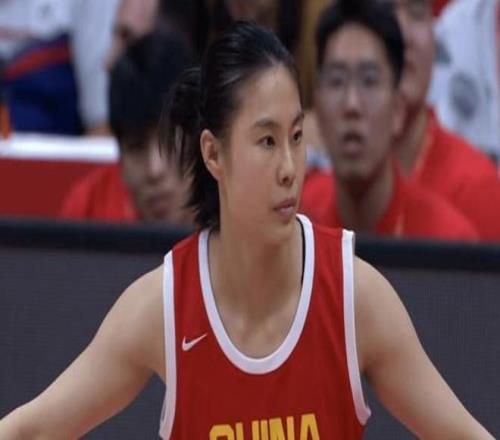 乔迪领衔昆,明足球盛典,盛大开启,开云体育,开云体育官网,开云体育app,开云体育平台,KAIYUN,SPORTS,kaiyun登录入口